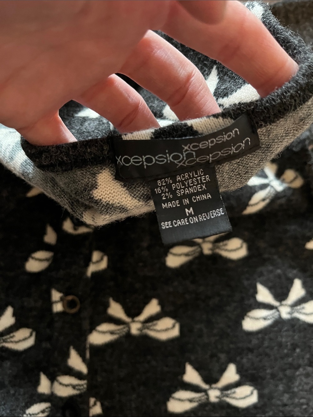 Black Puff-Sleeve Cardigan Top with Ivory Bow Motif - Picture 6 of 6